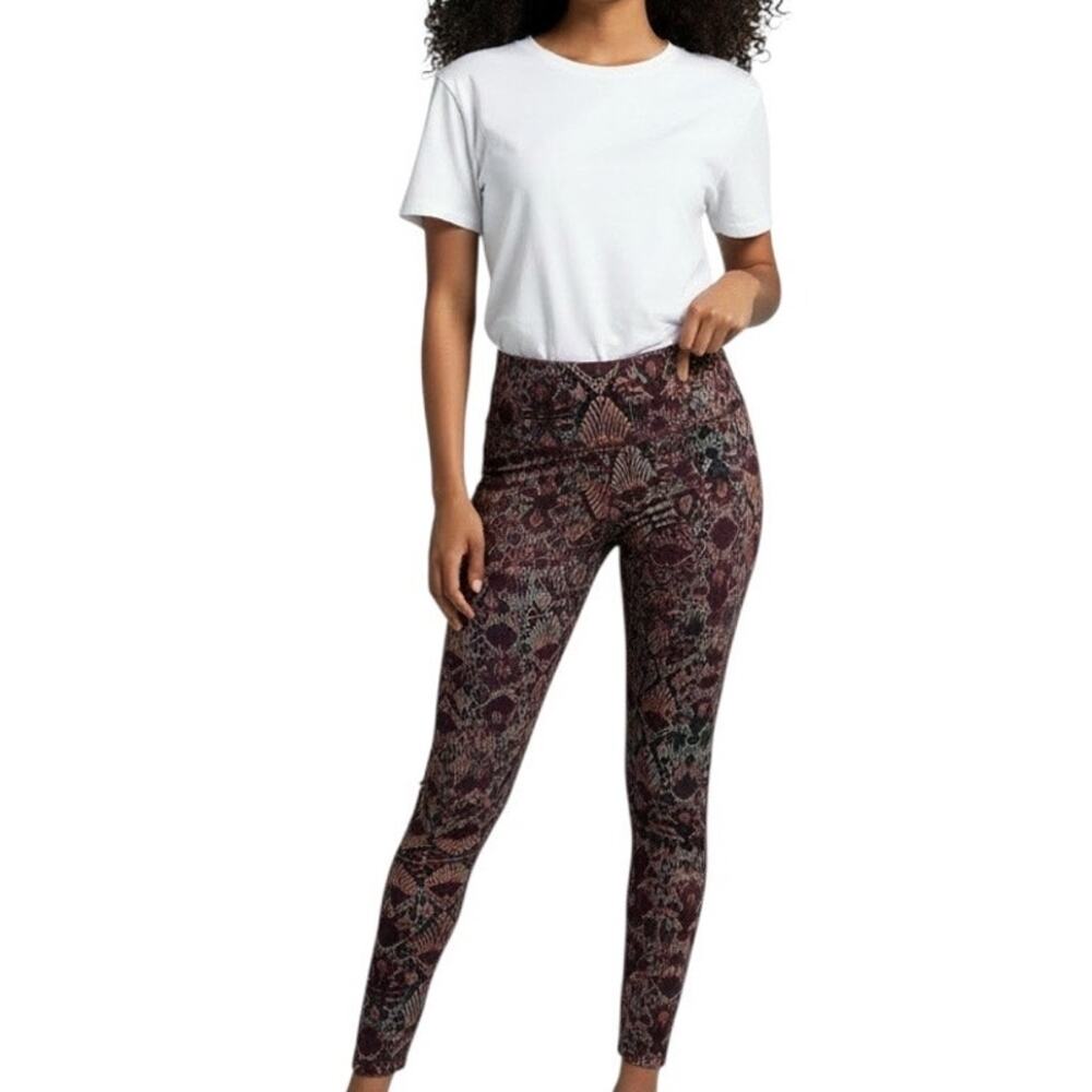 Soft Surroundings Burgundy Ikat Geometric Patterned Leggings